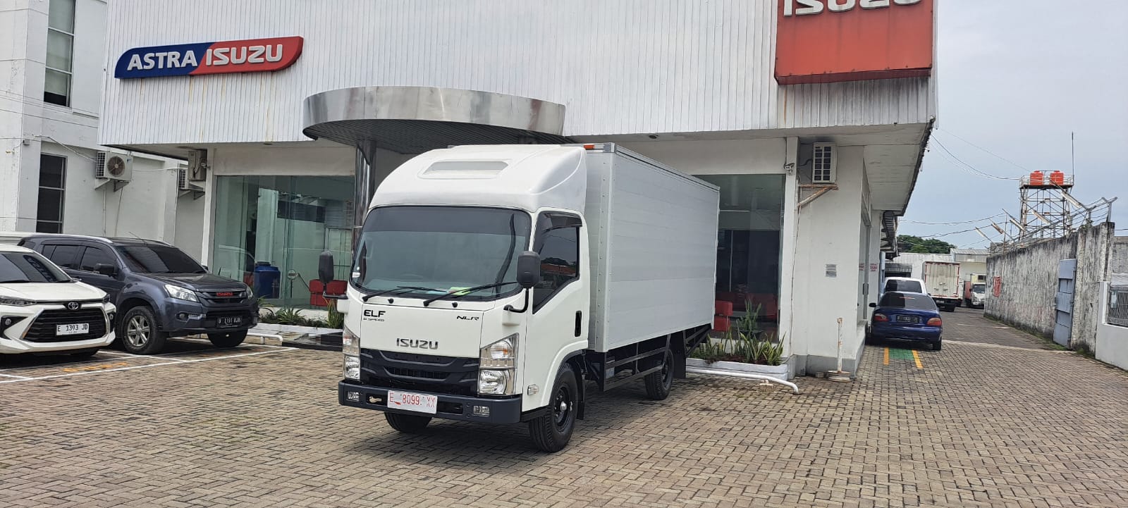 Promo Isuzu Traga Box